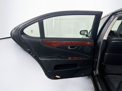 Used 2011 Lexus LS 460 L w/ Luxury Pkg AWD/4WD image 26