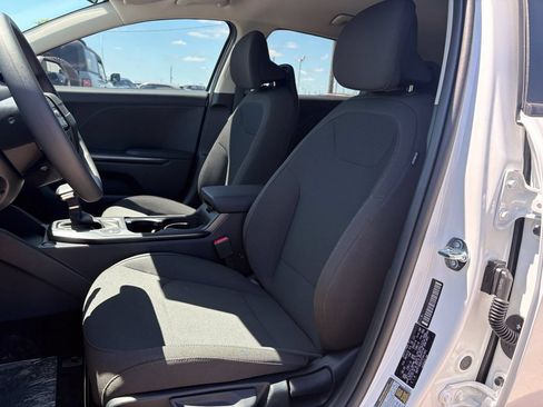 New 2026 Kia K4 FWD image 11