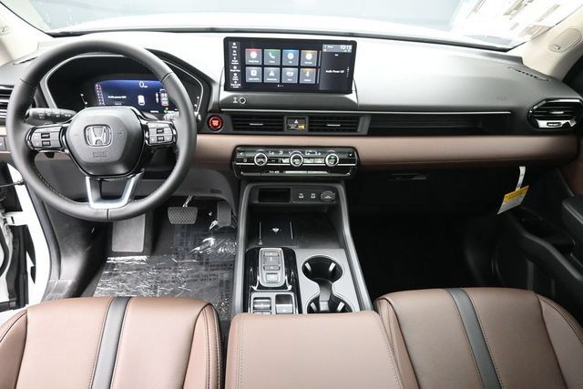 New 2026 Honda Pilot Touring image 2
