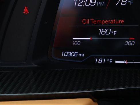 Used 2023 Chevrolet Corvette Stingray Premium Conv w/ Z51 Performance Package RWD image 5