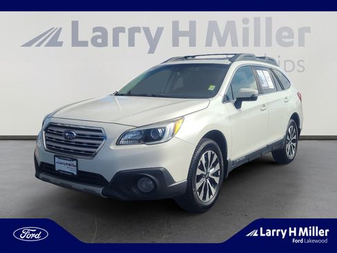 Used 2017 Subaru Outback 2.5i Limited image 1