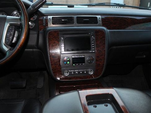 Used 2007 GMC Yukon Denali image 13