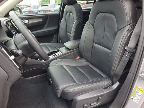 Certified 2023 Volvo XC40 B5 Plus w/ Protection Package Premier AWD/4WD image 14