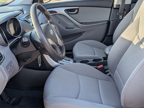Used 2013 Hyundai Elantra GLS image 13
