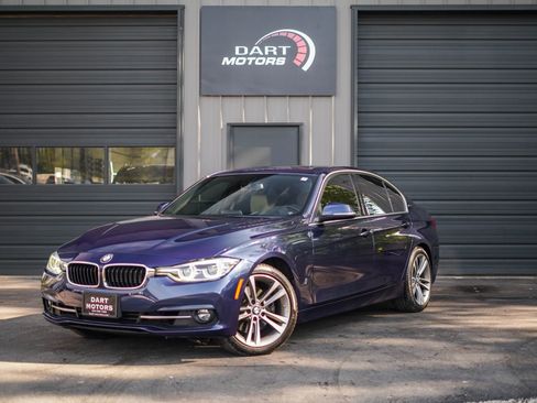 Used 2018 BMW 330e image 3
