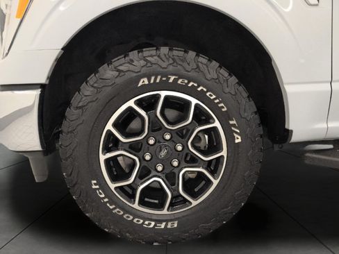 Used 2021 Ford F150 XLT w/ Equipment Group 302A High AWD/4WD image 4