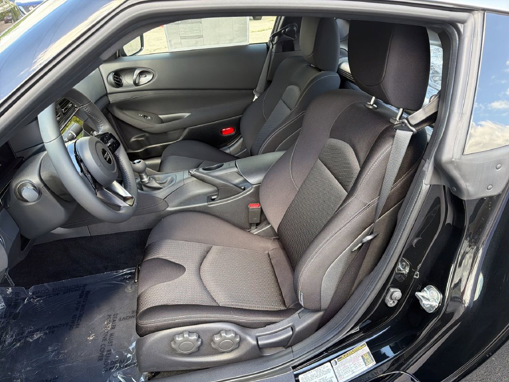 New 2026 Nissan Z Sport w/ Floor Mat Package RWD image 18