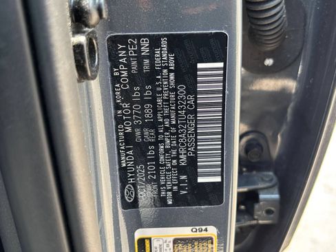 Used 2026 Hyundai Venue SEL FWD image 21