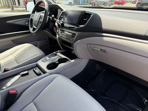 Used 2023 Honda Ridgeline RTL image 9