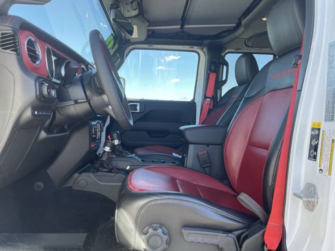 Used 2023 Jeep Wrangler Unlimited Rubicon 4xe image 12