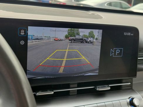 Used 2024 Hyundai Kona SEL AWD/4WD image 32