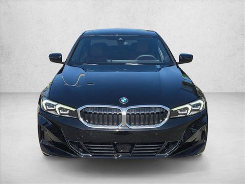 Used 2025 BMW 330i Sedan w/ M Sport Package RWD image 2
