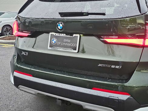 Used 2025 BMW X1 xDrive28i w/ Convenience Package image 19