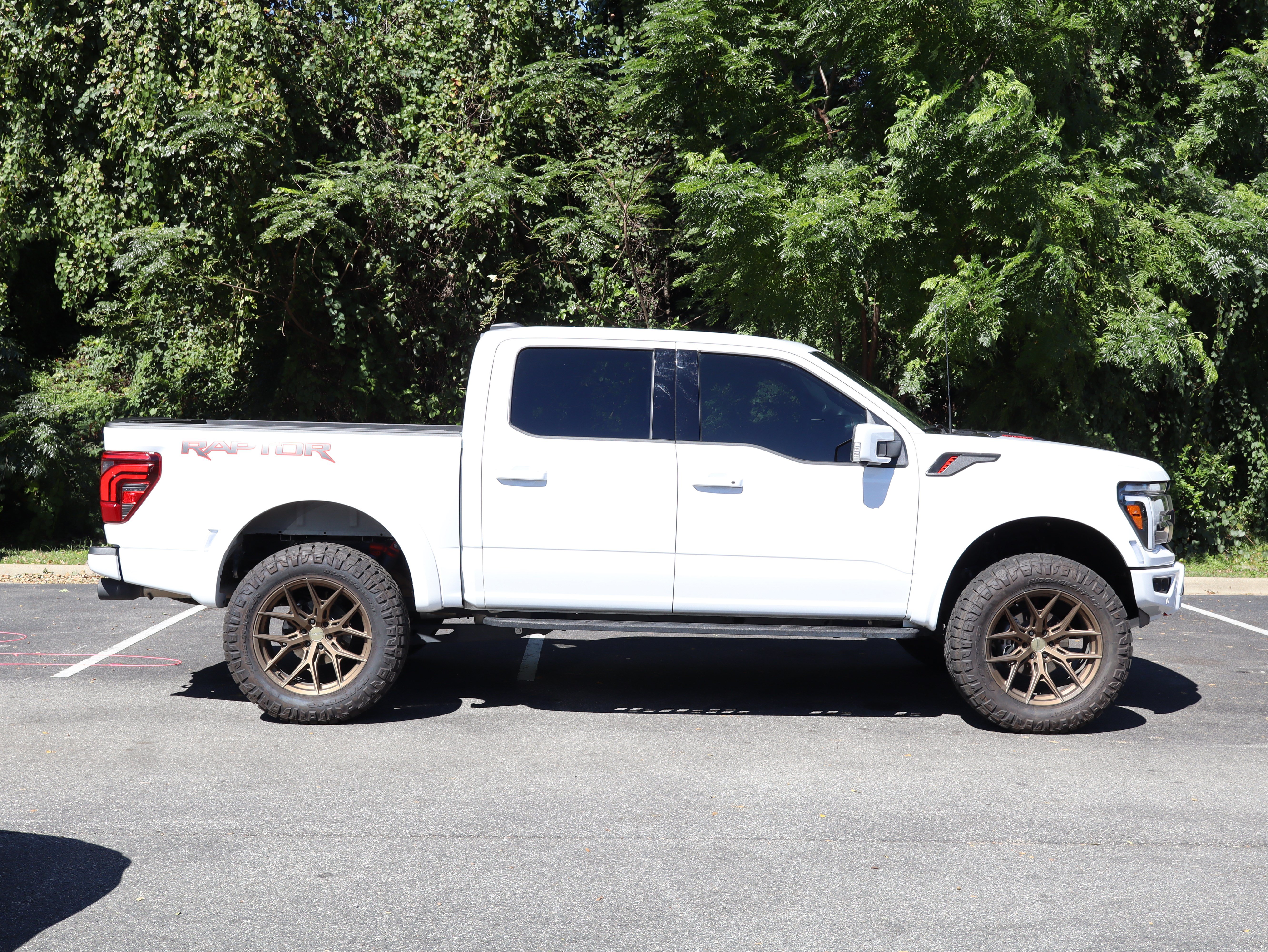 Used 2026 Ford F150 Raptor AWD/4WD image 11