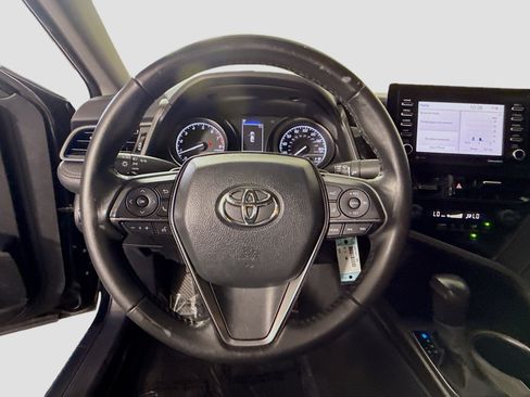 Used 2022 Toyota Camry SE w/ Carpet Mat Package (TMS) FWD image 13