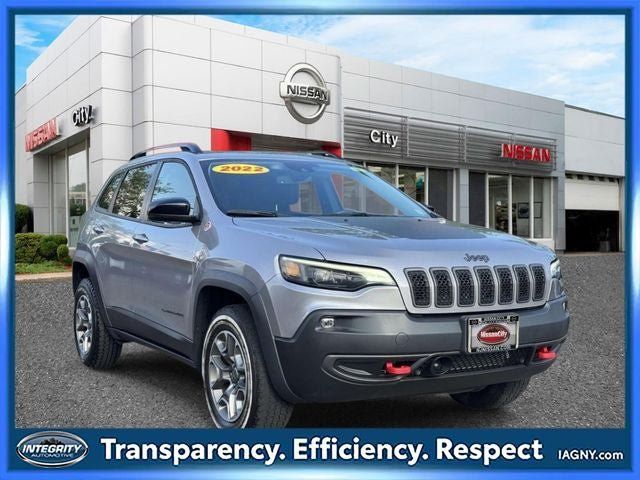 Used 2022 Jeep Cherokee Trailhawk w/ Comfort/Convenience Group AWD/4WD image 1
