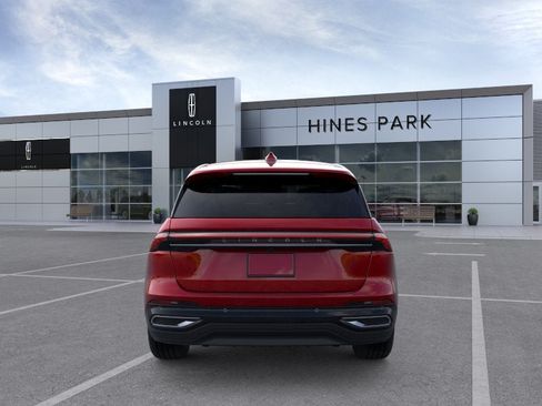 New 2026 Lincoln Nautilus Premier AWD/4WD image 5