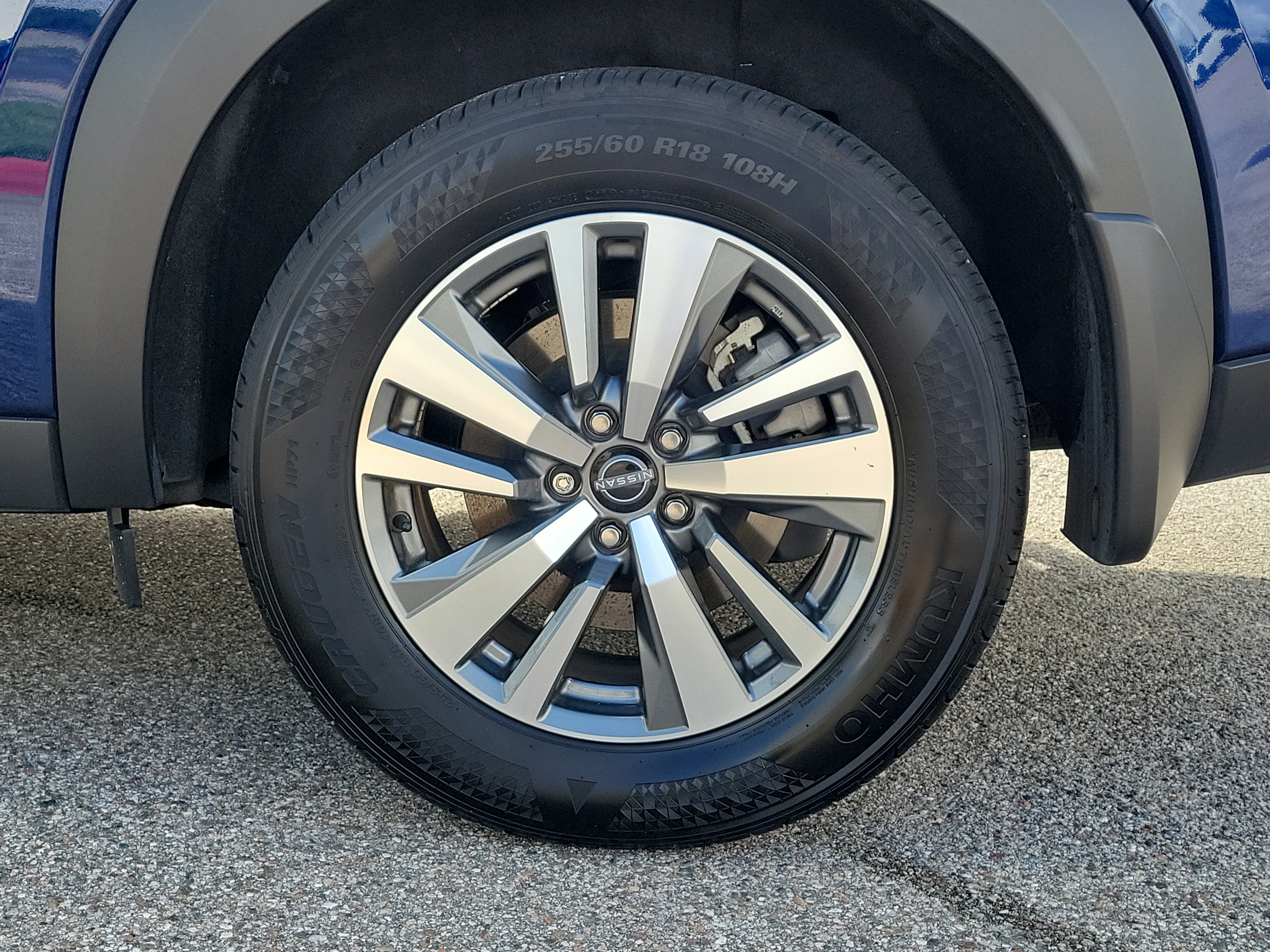 Certified 2025 Nissan Pathfinder SL FWD image 10