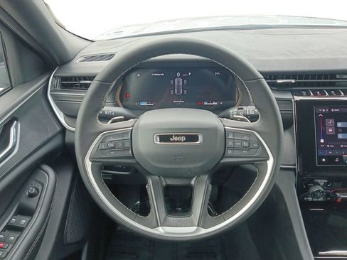 New 2026 Jeep Grand Cherokee Laredo X RWD image 21