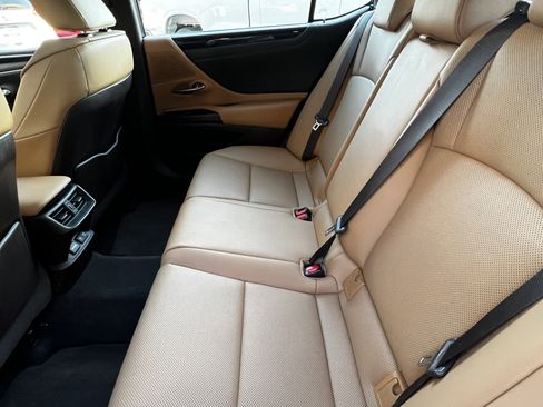 Used 2021 Lexus ES 350 w/ Premium Package image 31