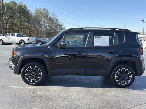Used 2023 Jeep Renegade Trailhawk image 2