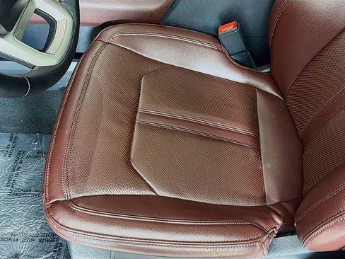 Used 2024 Ford Expedition Limited RWD image 29
