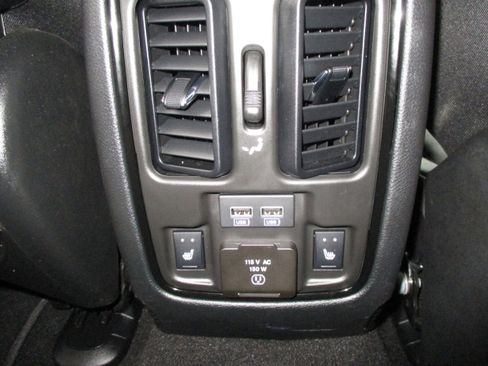 Used 2024 Dodge Durango GT image 42