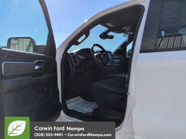 Used 2022 RAM 1500 Big Horn AWD/4WD image 9