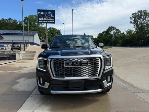 Used 2021 GMC Yukon Denali AWD/4WD image 4