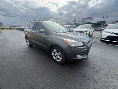 Used 2014 Ford Escape SE w/ Equipment Group 201A image 1