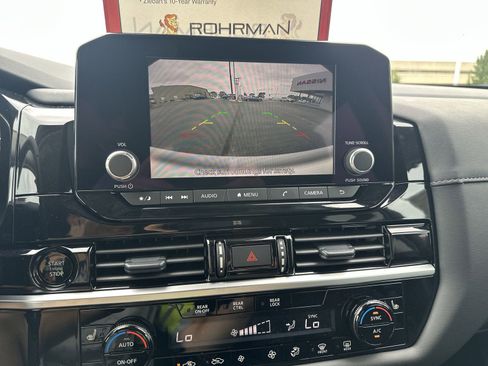 New 2025 Nissan Pathfinder SV image 14