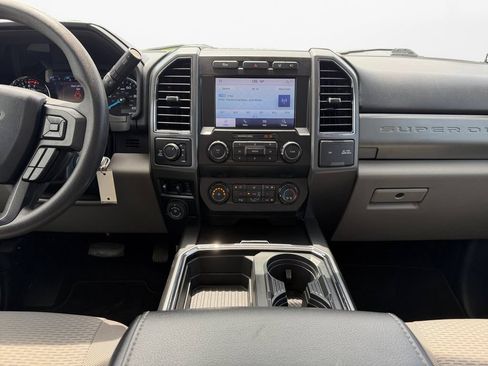 Used 2021 Ford F350 XLT w/ XLT Premium Package AWD/4WD image 10