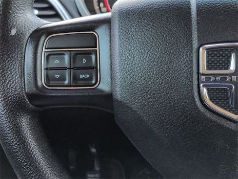 Used 2019 Dodge Journey SE w/ Blacktop Package image 24