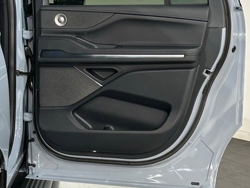 New 2026 Lincoln Navigator L Reserve AWD/4WD image 68