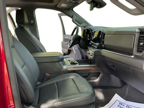 Used 2024 GMC Sierra 3500 SLT w/ SLT Premium Package image 15