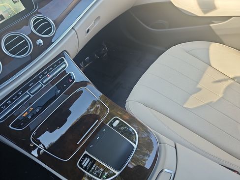 Certified 2022 Mercedes-Benz E 450 4MATIC Sedan image 26