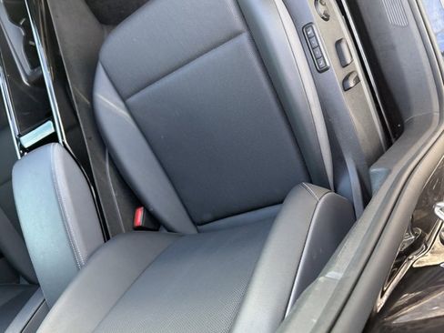 Used 2023 Volkswagen ID.4 Pro S image 10