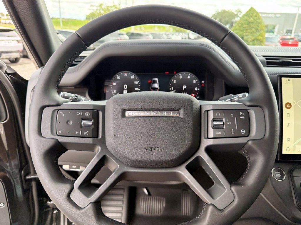 New 2026 Land Rover Defender 110 X-Dynamic SE AWD/4WD image 28