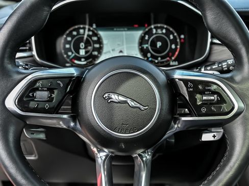 Used 2023 Jaguar F-PACE S AWD/4WD image 23