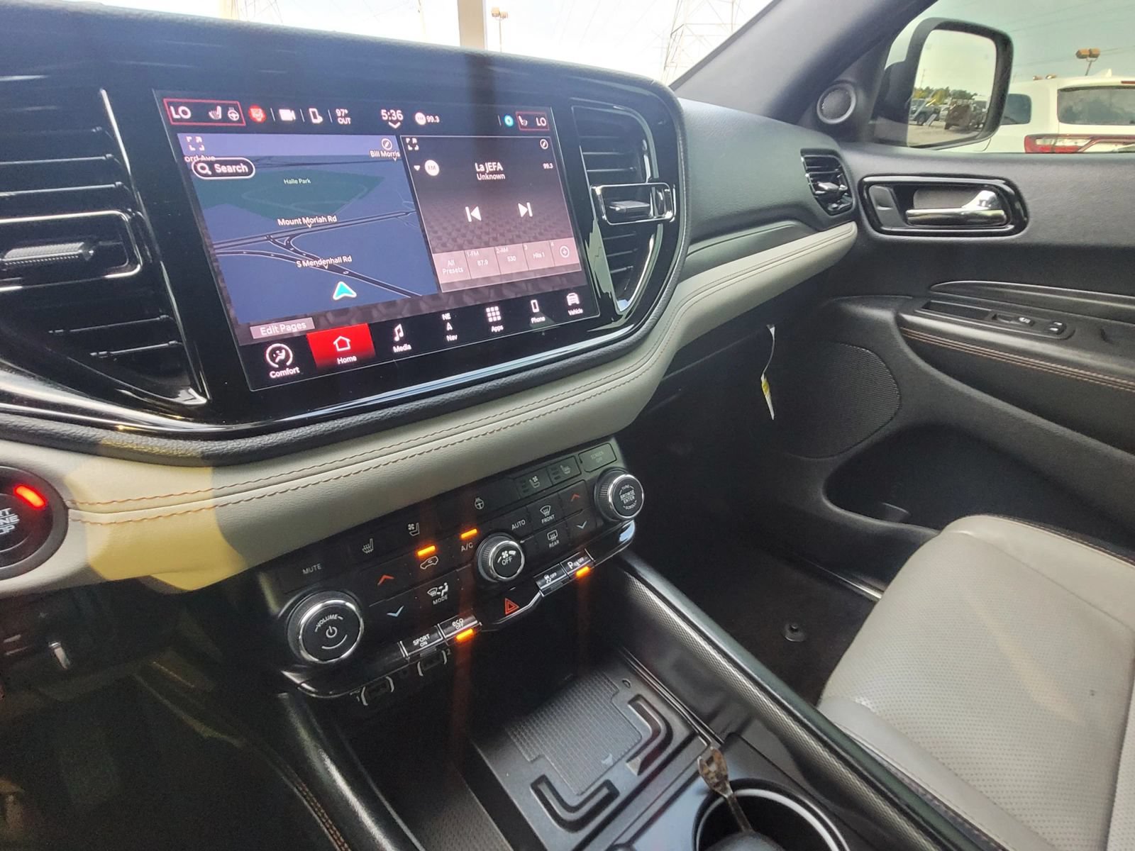 Used 2022 Dodge Durango R/T w/ Trailer Tow Group IV RWD image 14