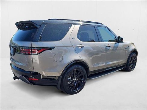 New 2025 Land Rover Discovery Dynamic SE image 5