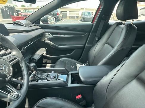 Certified 2023 MAZDA MAZDA3 Hatchback w/Premium Plus Pkg AWD/4WD image 11