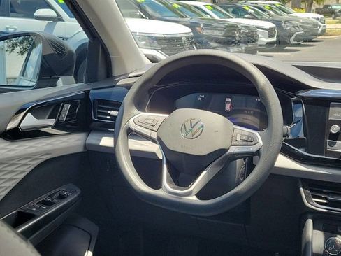 Used 2022 Volkswagen Taos S FWD image 3