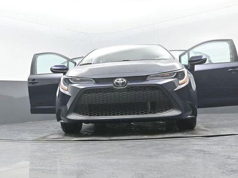 Used 2022 Toyota Corolla LE image 24