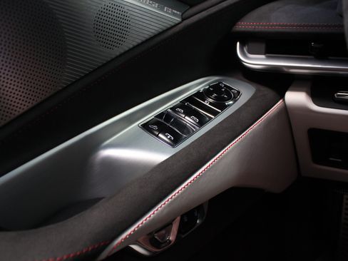 Used 2023 Chevrolet Corvette Z06 RWD image 78