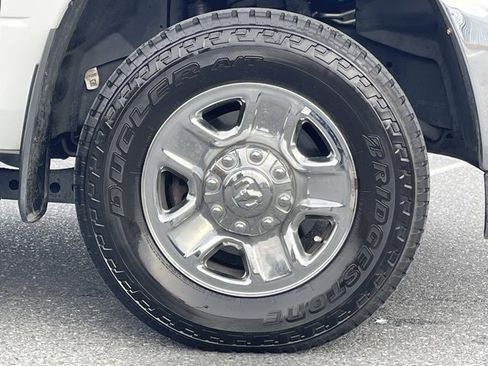 Used 2022 RAM 2500 Tradesman w/ Chrome Appearance Group image 19