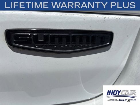 Used 2024 Jeep Grand Cherokee Summit AWD/4WD image 20