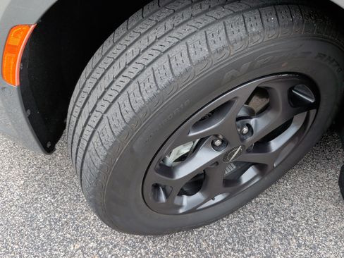 Used 2022 Chrysler Pacifica Limited w/ Uconnect Theater Family Group FWD image 14
