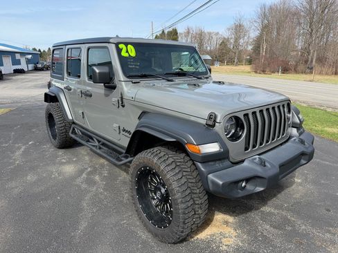 Used 2020 Jeep Wrangler Unlimited Sport image 3