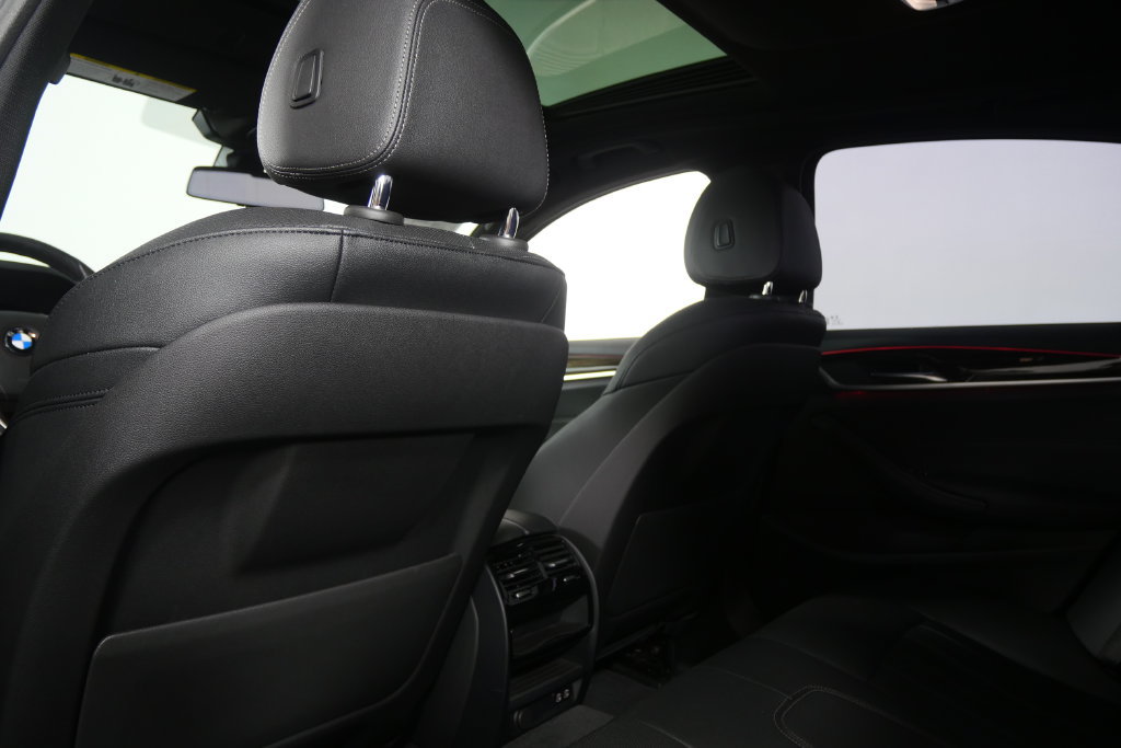 Used 2021 BMW 530i w/ Convenience Package RWD image 17